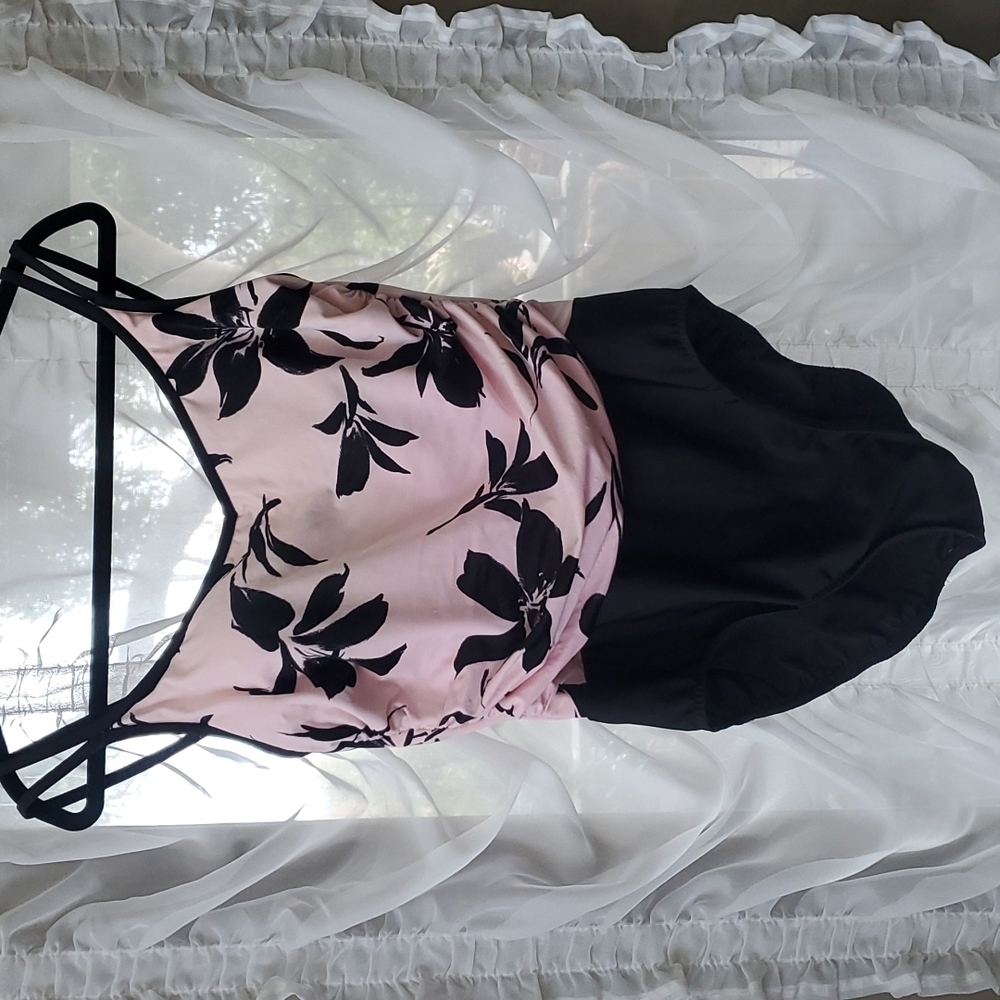 🌹 TRIMSHAPER Bathing Suit Size 14
